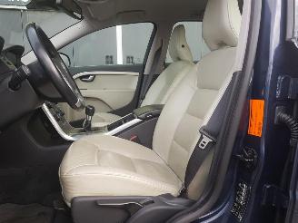 Volvo V-70 2.0 D4 Nordic picture 18