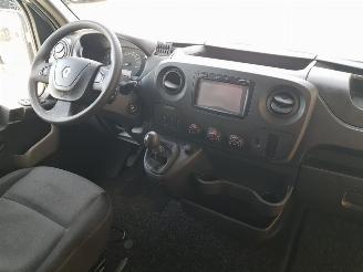 Renault Master T35 2.3 dCi L3H3 picture 14