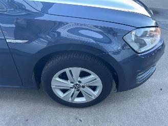 Volkswagen Golf 1.2 TSI Highline picture 10