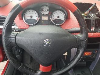 Peugeot 207 CC 1.6-16V T Sport picture 19