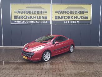 uszkodzony samochody osobowe Peugeot 207 CC 1.6-16V T Sport 2007/9