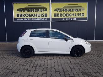 Fiat Punto Evo 0.9 TwinAir Young picture 4