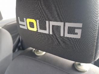 Fiat Punto Evo 0.9 TwinAir Young picture 21