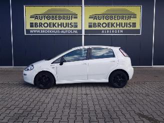 Fiat Punto Evo 0.9 TwinAir Young picture 2