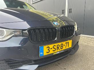 BMW 3-serie 320i xDrive High Executive picture 13