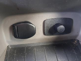 Renault Captur 0.9 TCe Expression picture 28