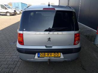 Peugeot 1007 1007 (KM), Hatchback 3-drs, 2004 / 2011 1.4 picture 4