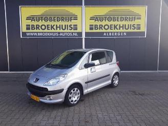Purkuautot passenger cars Peugeot 1007 1007 (KM), Hatchback 3-drs, 2004 / 2011 1.4 2005/9