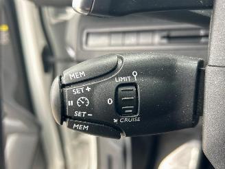 Peugeot 3008 1.6 PureTech GT Line picture 27