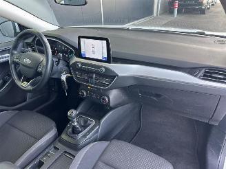 Ford Focus Wagon 1.0 EcoBoost Trend Edition Business picture 19