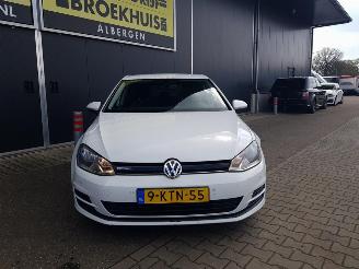 Volkswagen Golf 1.6 TDI Comfortline BlueMotion picture 3