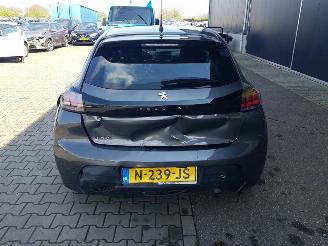 Peugeot 208 1.2 PureTech Active Pack picture 5