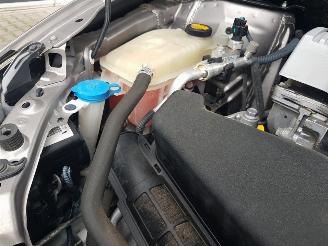 Toyota Auris 1.8 Hybrid Lease picture 15