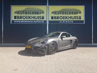 Vaurioauto  passenger cars Porsche 718 Cayman 2.0 2017/4