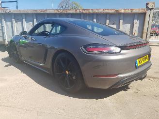 Porsche 718 Cayman 2.0 picture 36