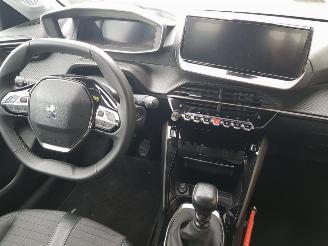 Peugeot 208 1.2 PureTech Allure Pack picture 17