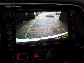 Mitsubishi Outlander 2.0 PHEV instyle picture 24