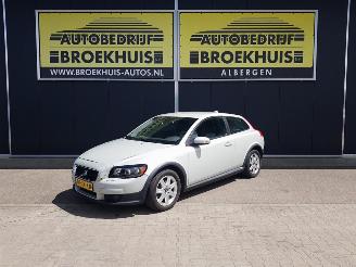 krockskadad bil auto Volvo C-30 2.0 Momentum 2007/6