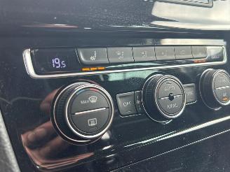 Volkswagen Golf Variant 1.2 TSI Business Edition Connected R picture 26