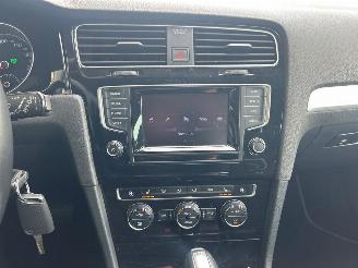 Volkswagen Golf Variant 1.2 TSI Business Edition Connected R picture 17