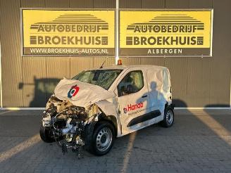 Vrakbiler auto Peugeot Partner Partner (EA//EF/EN/EU), Van, 2018 1.5 BlueHDi 100 2024/9