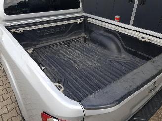 Nissan Navara 2.3 dCi Tekna King Cab picture 32