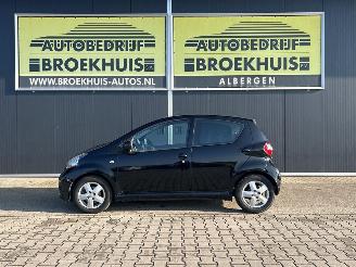 Toyota Aygo 1.0-12V Sport picture 2