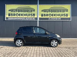 Toyota Aygo 1.0-12V Sport picture 4