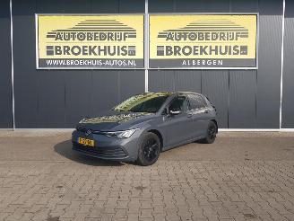 Schadeauto Volkswagen Golf 1.5 TSI Style 2022/8