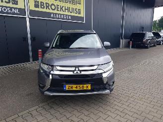 Mitsubishi Outlander 2.2 DI-D Instyle 4WD 7-persoons picture 3