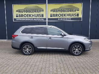 Mitsubishi Outlander 2.2 DI-D Instyle 4WD 7-persoons picture 4