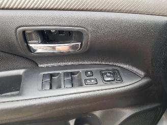 Mitsubishi Outlander 2.2 DI-D Instyle 4WD 7-persoons picture 24