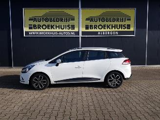 Renault Clio Estate 0.9 TCe Intens picture 2