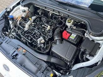 Ford Focus Wagon 1.0 EcoBoost Trend Edition Business picture 30