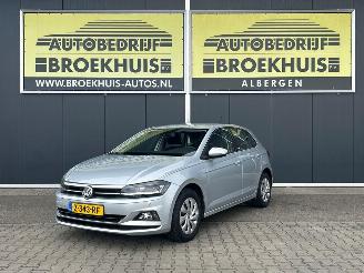 krockskadad bil motor Volkswagen Polo 1.0 TSI Highline 2020/10