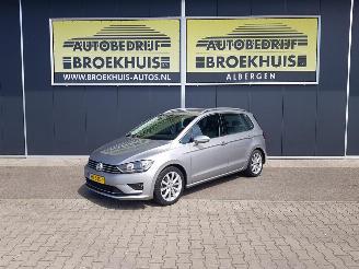 Damaged car Volkswagen Golf Sportsvan 1.2 TSI Highline 2018/1