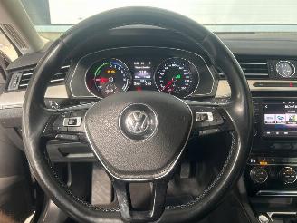 Volkswagen Passat Variant 1.4 TSI GTE Connected Series picture 14