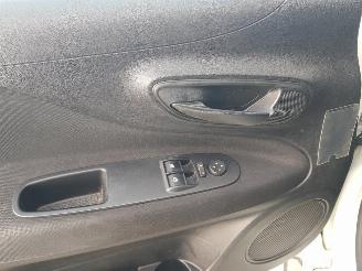 Fiat Punto Evo 0.9 TwinAir Young picture 20