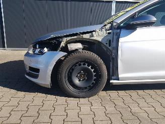Volkswagen Golf 1.6 TDI Comfortline BlueMotion picture 9