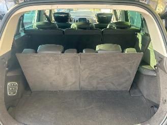Renault Espace 1.6 TCe Initiale Paris 7persoons picture 33
