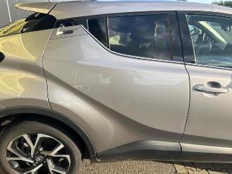 Toyota C-HR C-HR (X1,X5), SUV, 2016 1.8 16V Hybrid picture 10