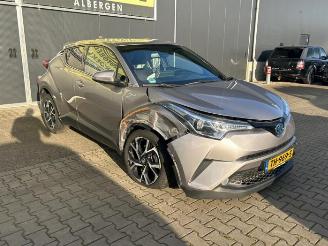 Toyota C-HR C-HR (X1,X5), SUV, 2016 1.8 16V Hybrid picture 7