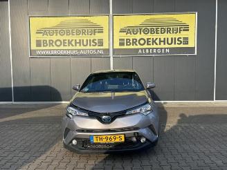 Toyota C-HR C-HR (X1,X5), SUV, 2016 1.8 16V Hybrid picture 8