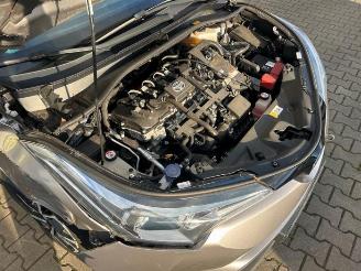 Toyota C-HR C-HR (X1,X5), SUV, 2016 1.8 16V Hybrid picture 13