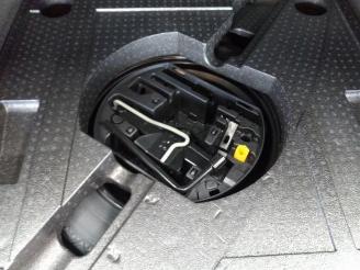 Peugeot 308 308 SW (L4/L9/LC/LJ/LR), Combi 5-drs, 2014 / 2021 1.2 12V e-THP PureTech 130 picture 33