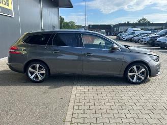 Peugeot 308 308 SW (L4/L9/LC/LJ/LR), Combi 5-drs, 2014 / 2021 1.2 12V e-THP PureTech 130 picture 6