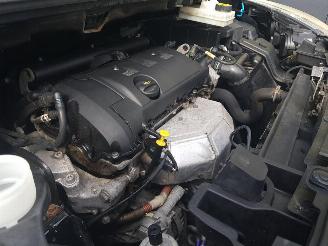 Peugeot 5008 1.6 VTi ST 7p. picture 26