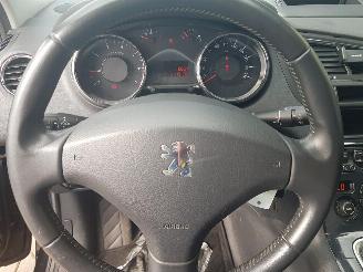 Peugeot 5008 1.6 VTi ST 7p. picture 17
