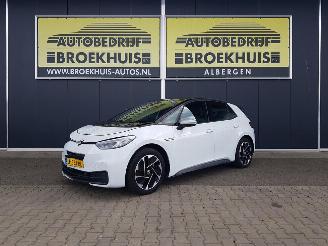 skadebil auto Volkswagen ID.3 First 58 kWh SOH 89% 2020/10