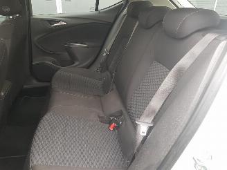 Opel Astra 1.0 Edition picture 16